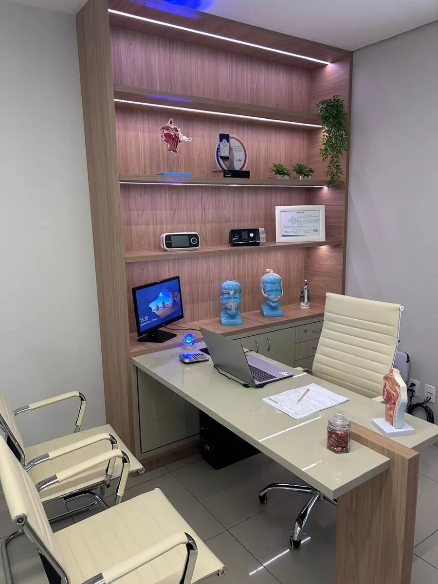 Sala de atendimento da clínica Respirar Saúde do Sono em Uberlândia